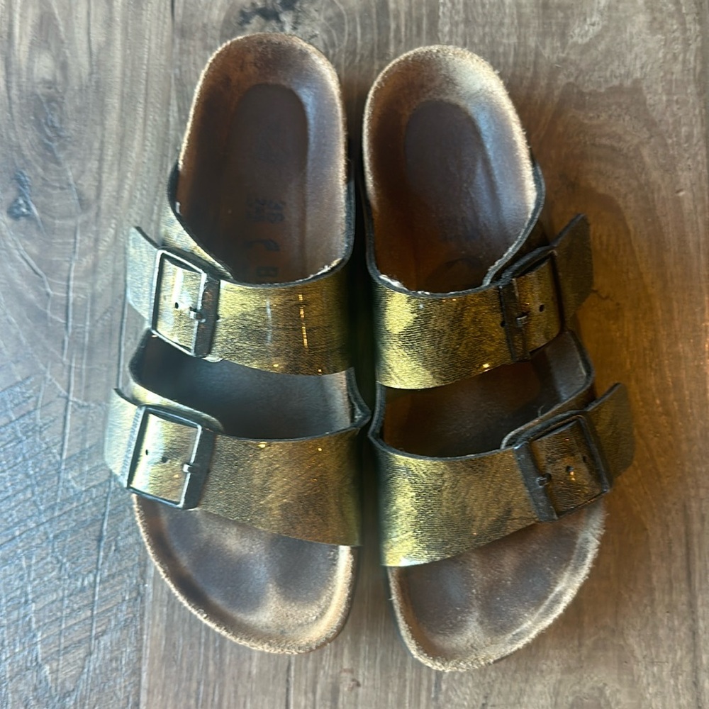 Gold Birkenstock Arizonas (size 38)